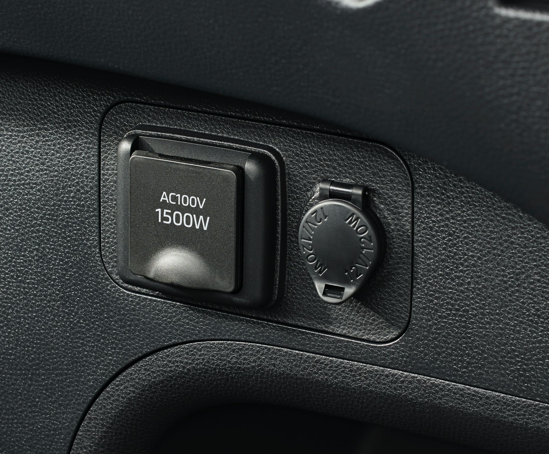 2021 Toyota RAV4 PHV Debuts As Japan’s RAV4 Prime