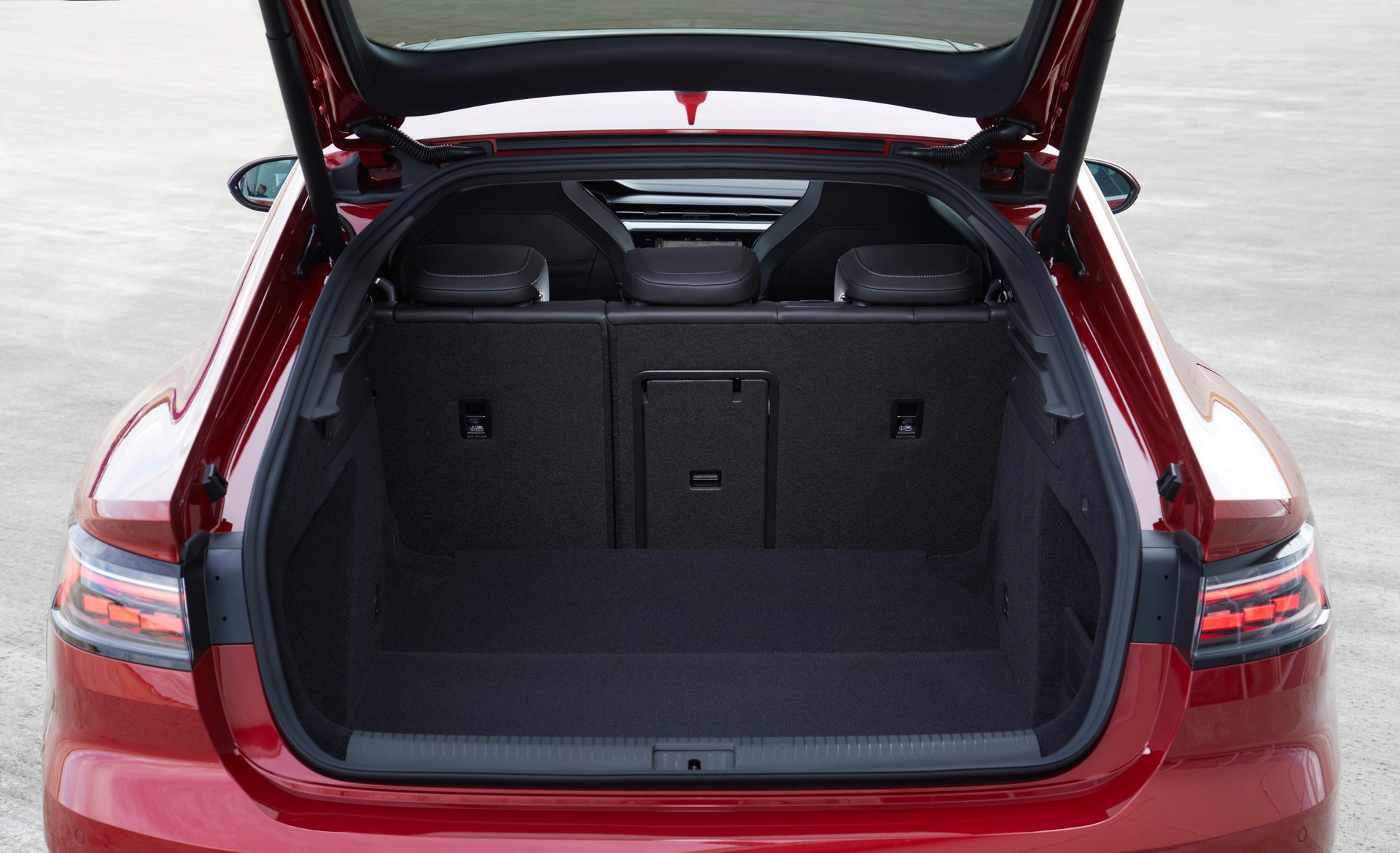 2021 VW Arteon Debuts With New Shooting Brake Variant And Plug-In Hybrid