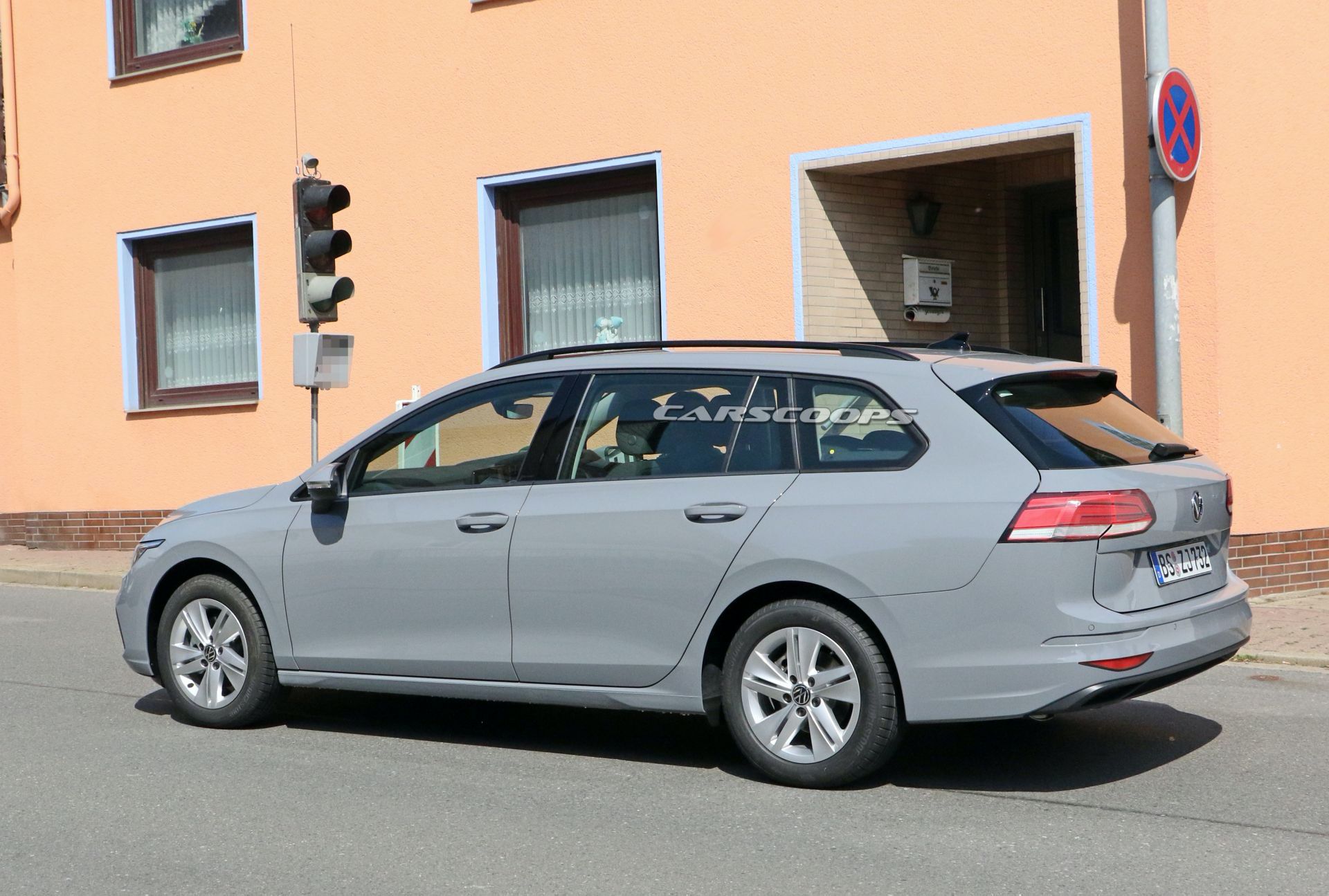 2021 VW Golf Variant Throws Away Its Camouflage As It Hides In Plain Sight
