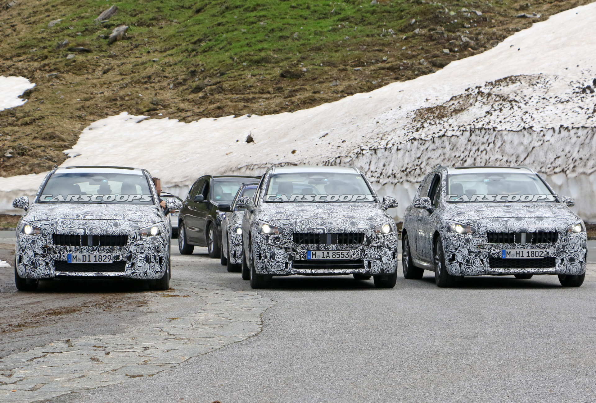2021 BMW 2-Series Active Tourer Minivan Shows Huge Curved Screen In New Spy Shots