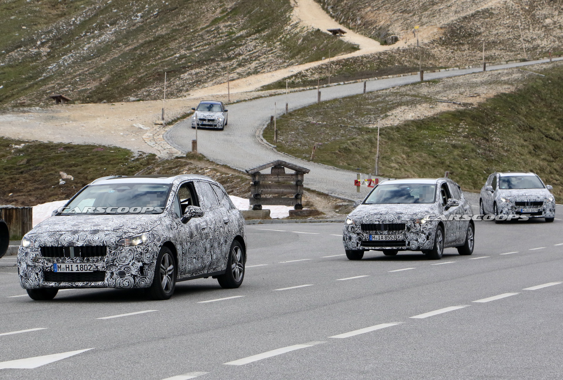 2021 BMW 2-Series Active Tourer Minivan Shows Huge Curved Screen In New Spy Shots