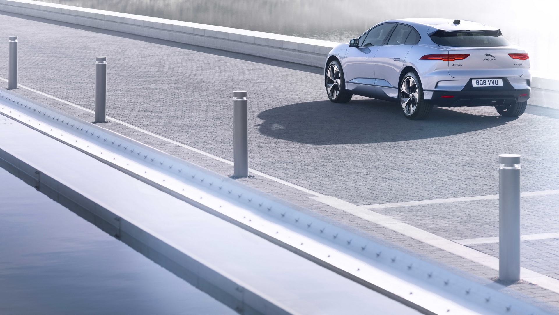 2021 Jaguar I-Pace Unveiled With More Tech, New Visuals