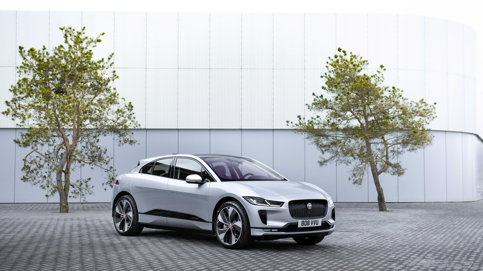 2021 Jaguar I-Pace Unveiled With More Tech, New Visuals