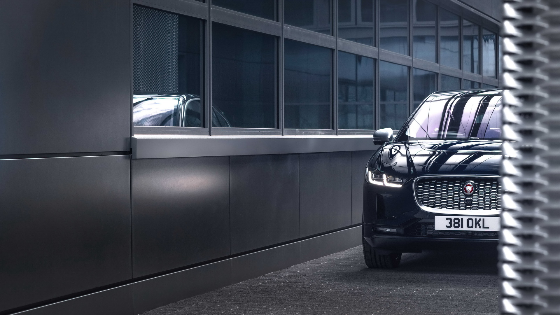 2021 Jaguar I-Pace Unveiled With More Tech, New Visuals