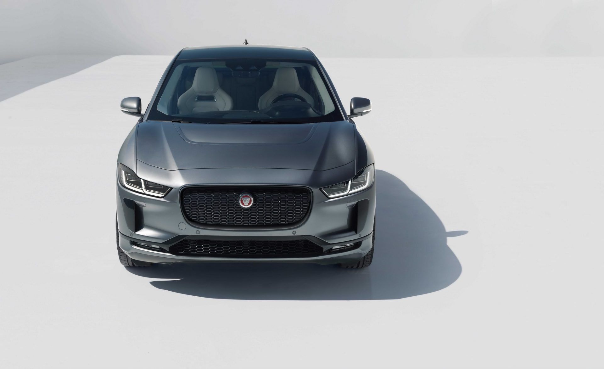 2021 Jaguar I-Pace Unveiled With More Tech, New Visuals