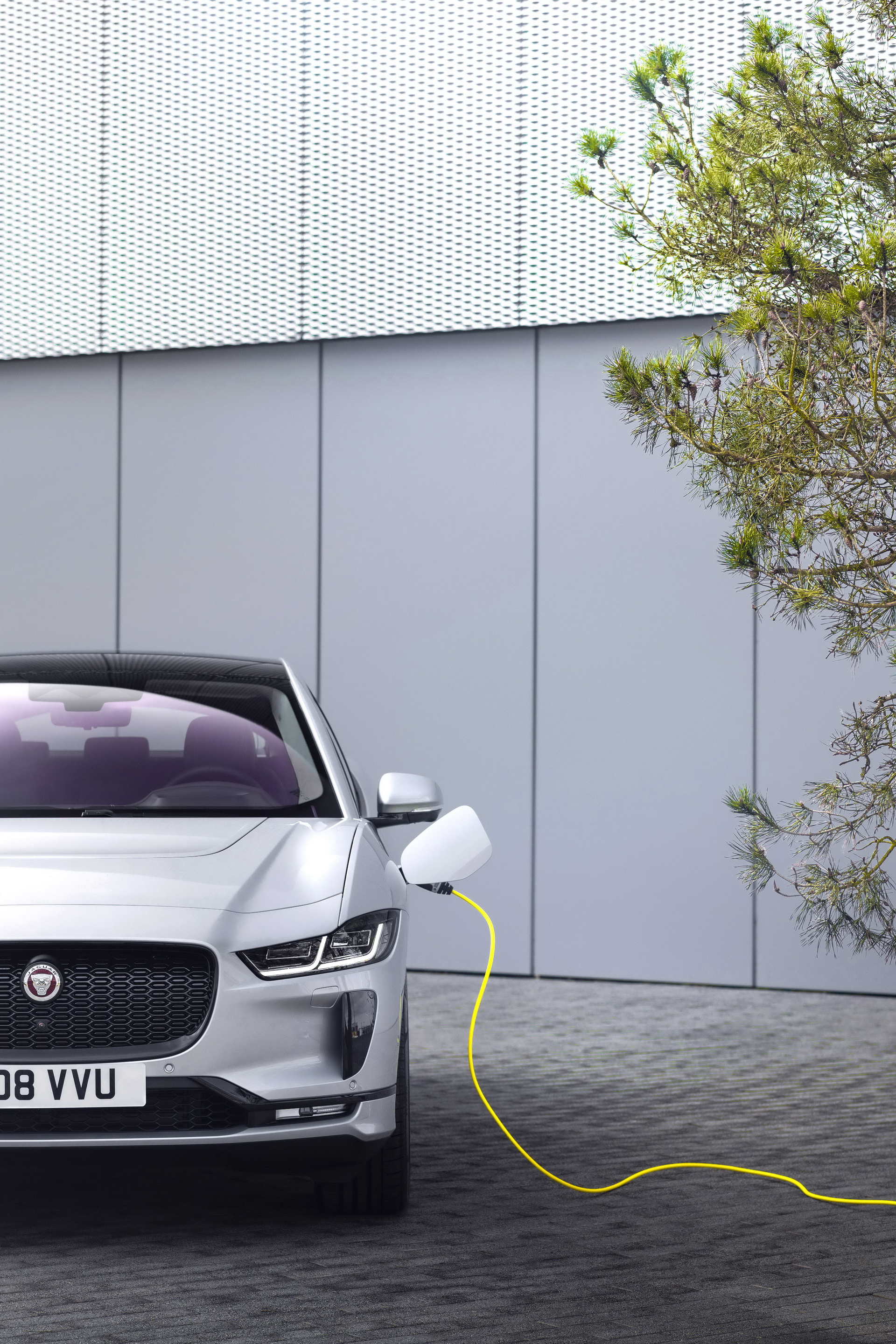 2021 Jaguar I-Pace Unveiled With More Tech, New Visuals