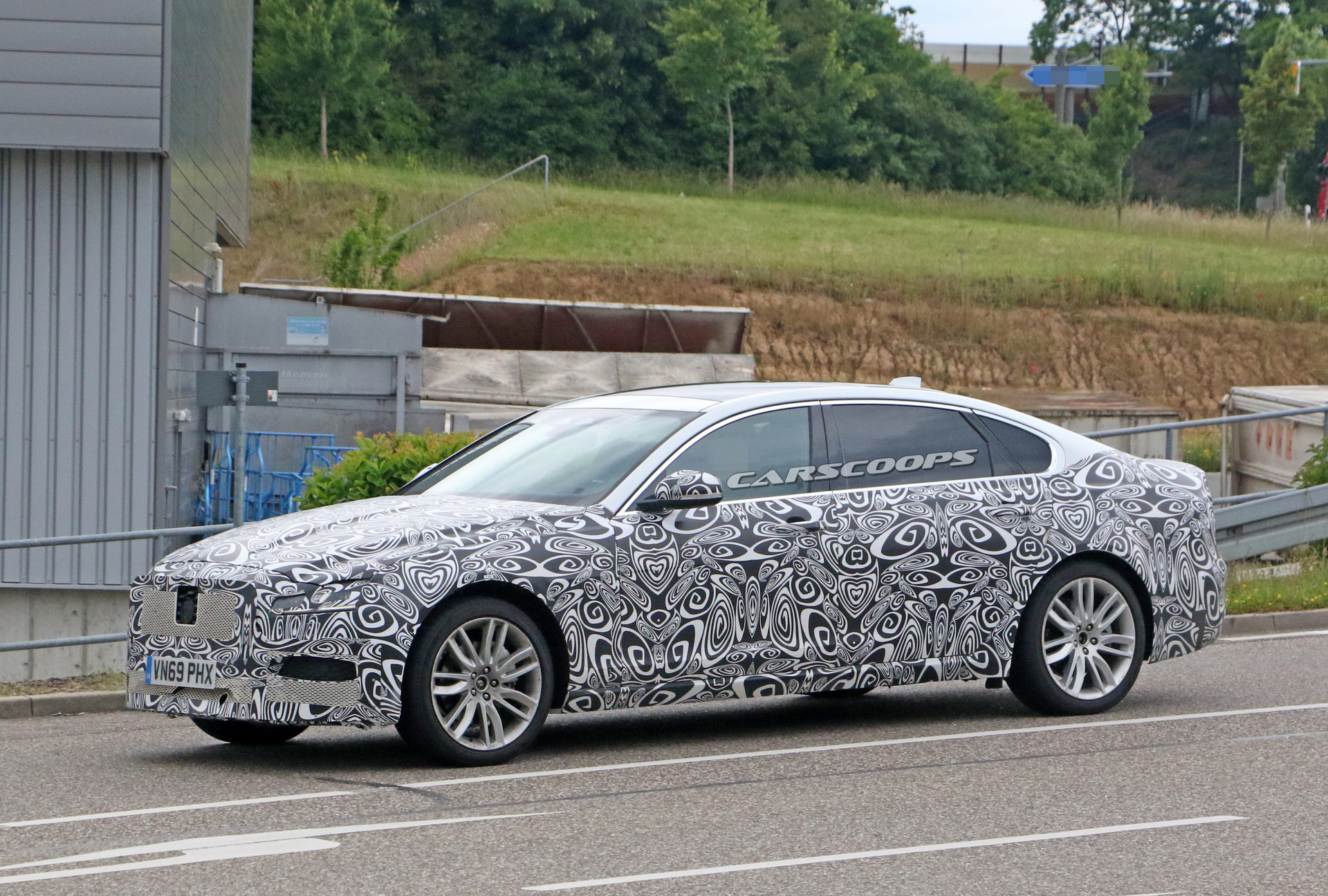 2021 Jaguar XF L And Sportbrake Come Out Of Hiding, Get Caught Out In The Open