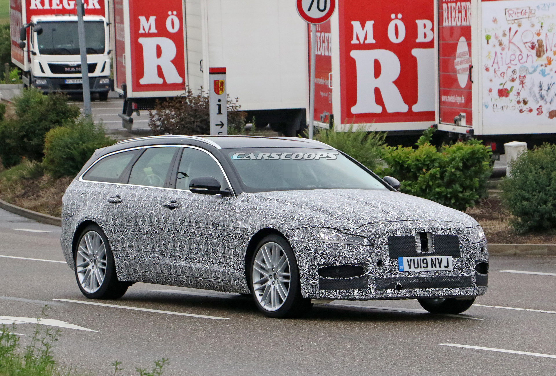 2021 Jaguar XF L And Sportbrake Come Out Of Hiding, Get Caught Out In The Open