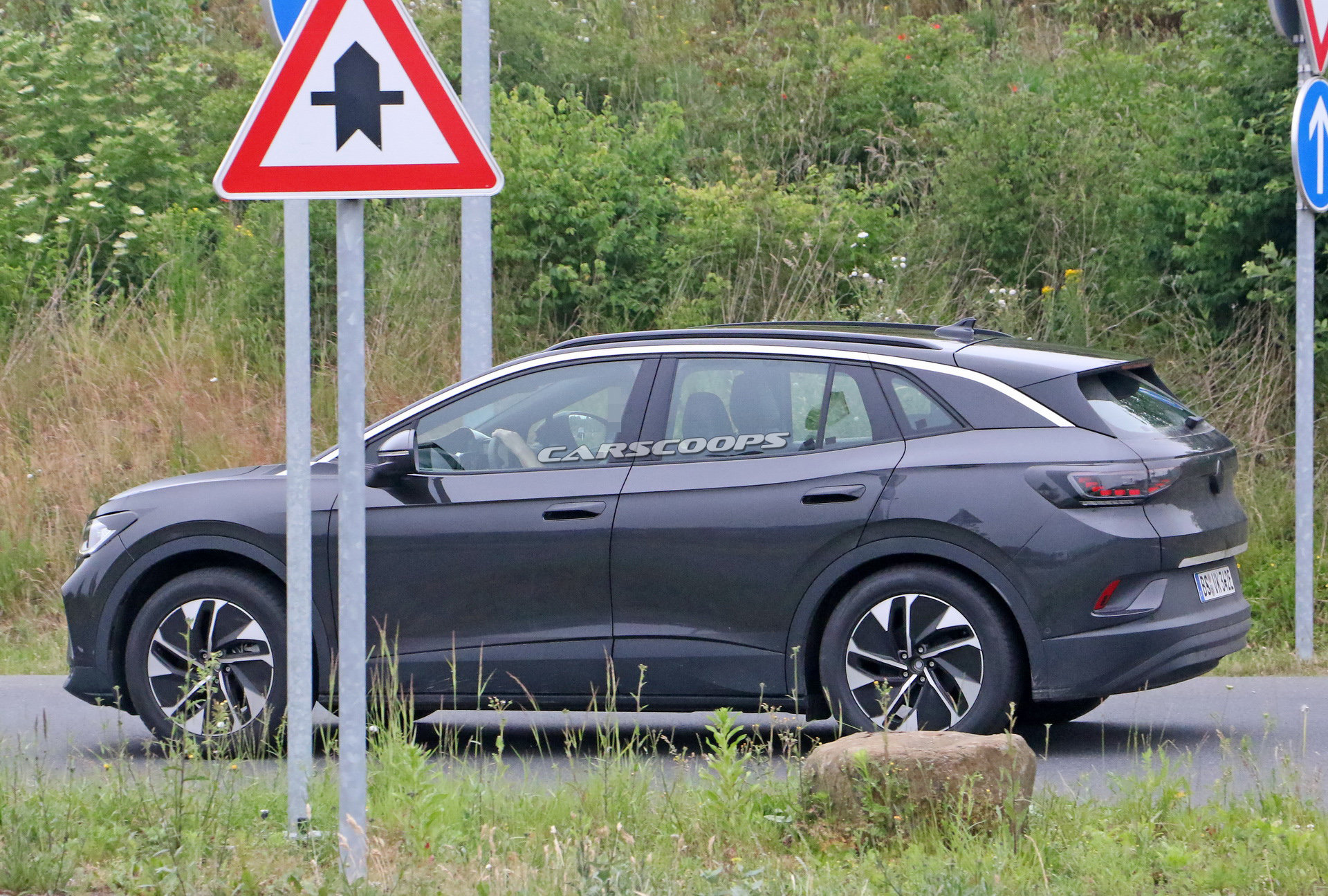 Cheeky 2021 Volkswagen ID.4 Electric Crossover Is Now Disguised As A Kia