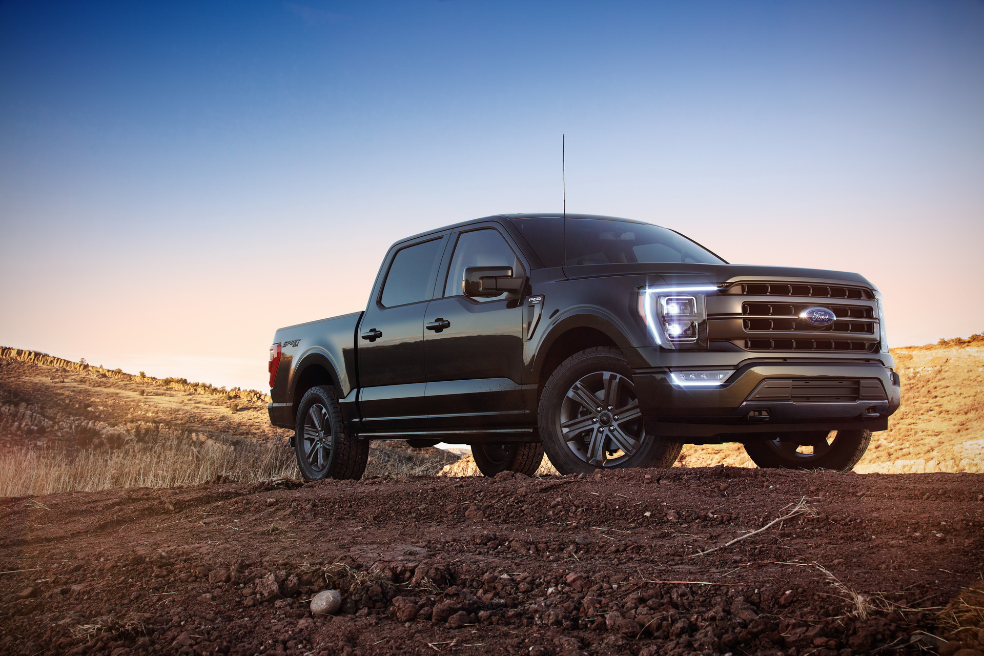 2021 Ford F-150 Leaps Into The Future With New Design And Tech