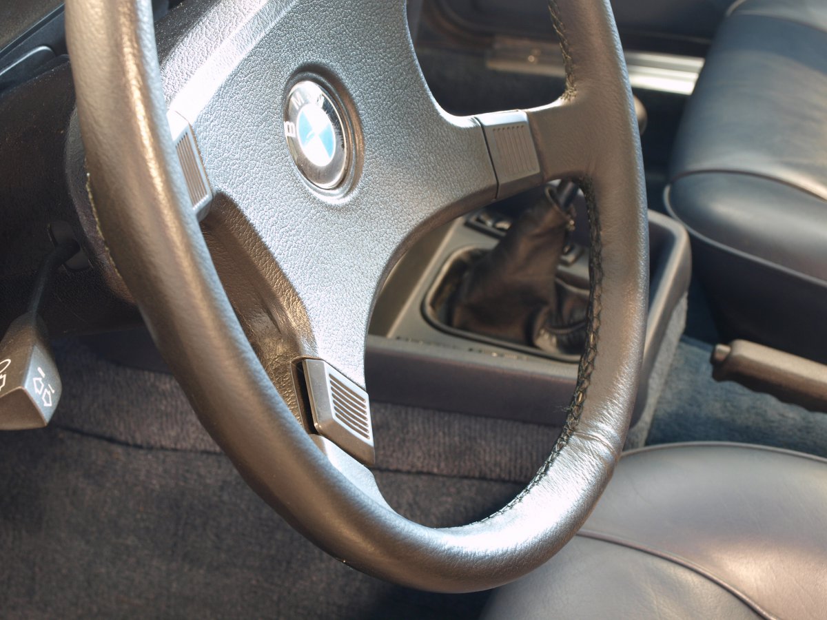 1979 BMW 633 CSi With 1,000 Miles On The Clock Goes For $97k