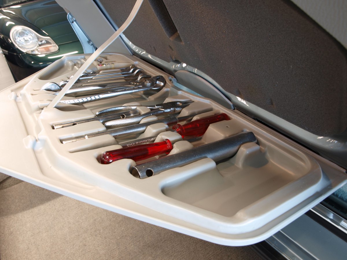 1979 BMW 633 CSi With 1,000 Miles On The Clock Goes For $97k