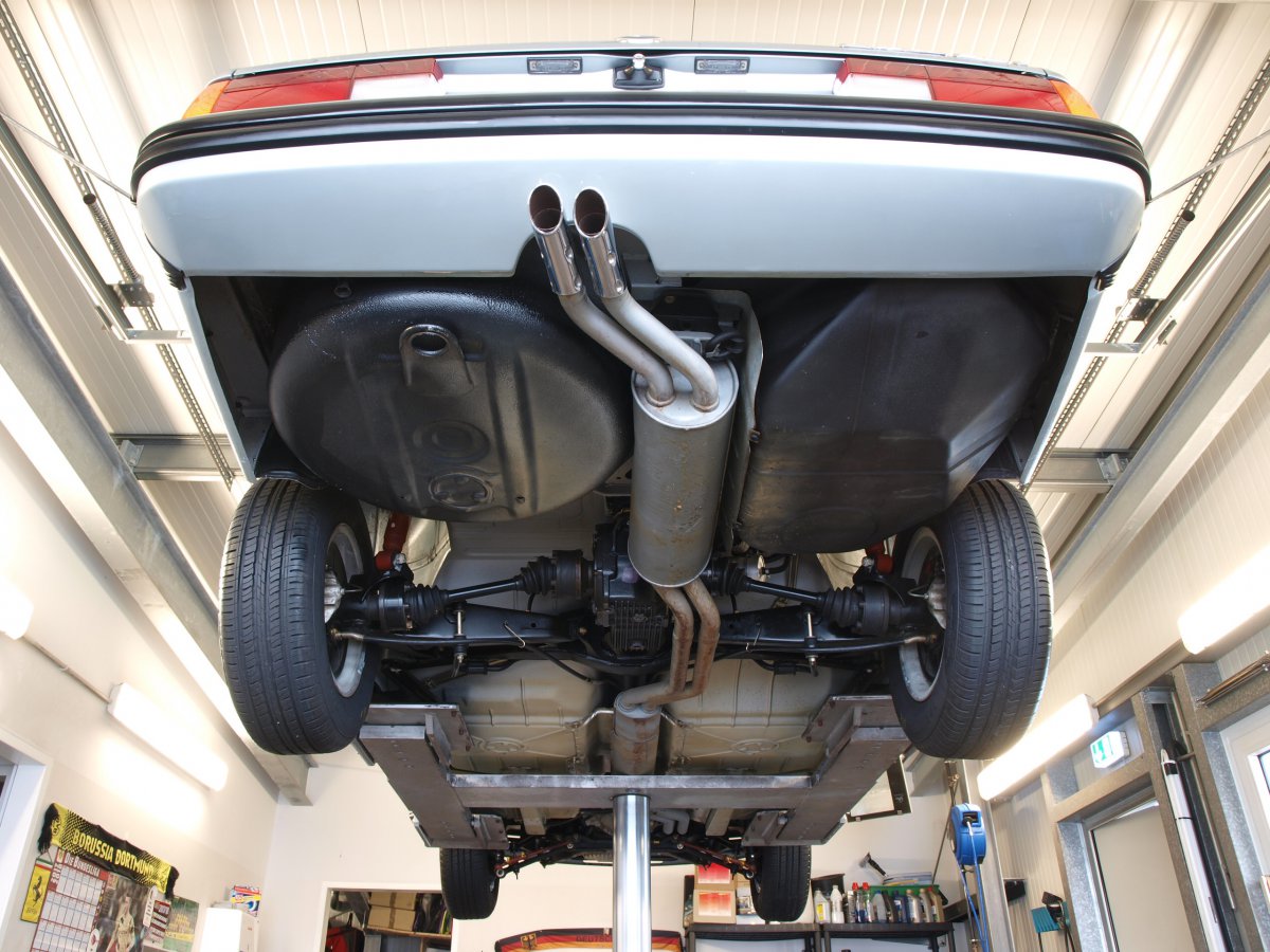 1979 BMW 633 CSi With 1,000 Miles On The Clock Goes For $97k