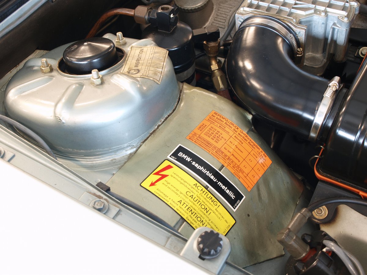 1979 BMW 633 CSi With 1,000 Miles On The Clock Goes For $97k