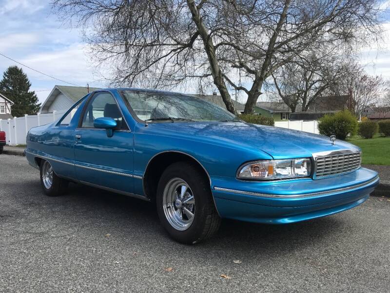 Four-Seater Chevrolet Caprice ‘El Camino’ Needs A Top For Its Rear Passengers