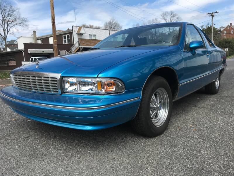 Four-Seater Chevrolet Caprice ‘El Camino’ Needs A Top For Its Rear Passengers