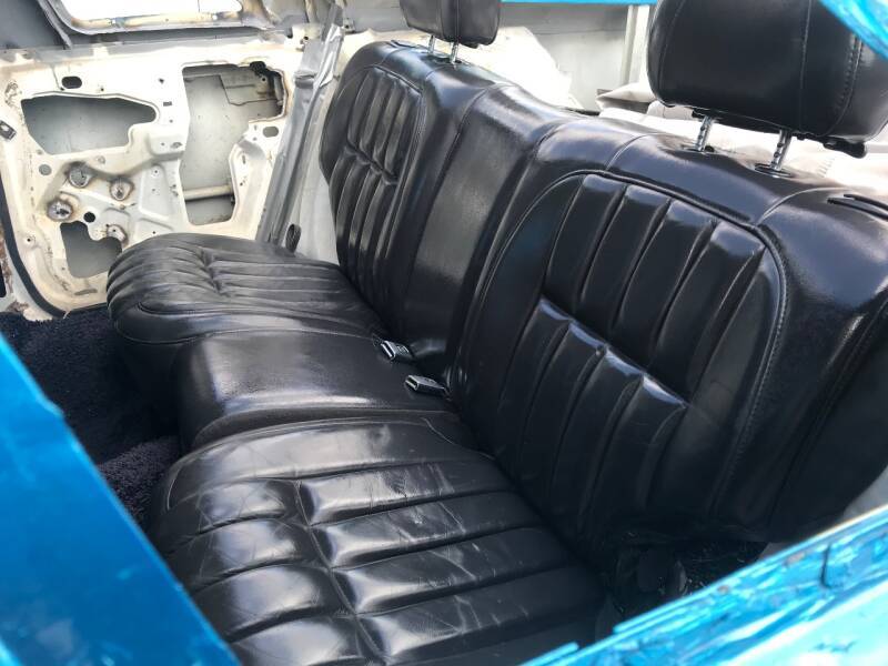 Four-Seater Chevrolet Caprice ‘El Camino’ Needs A Top For Its Rear Passengers