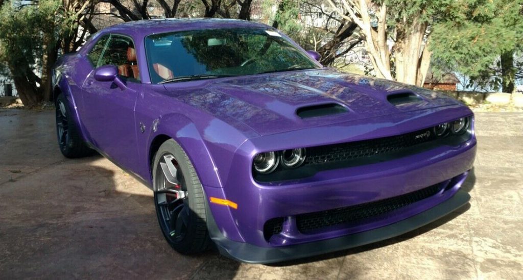  This Dodge Challenger Hellcat Redeye’s Paintjob Is Fittingly Named Plum Crazy