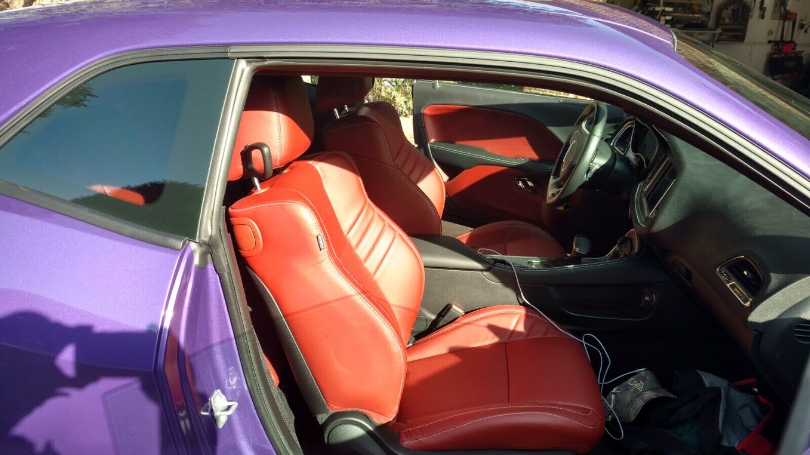 This Dodge Challenger Hellcat Redeye’s Paintjob Is Fittingly Named Plum Crazy