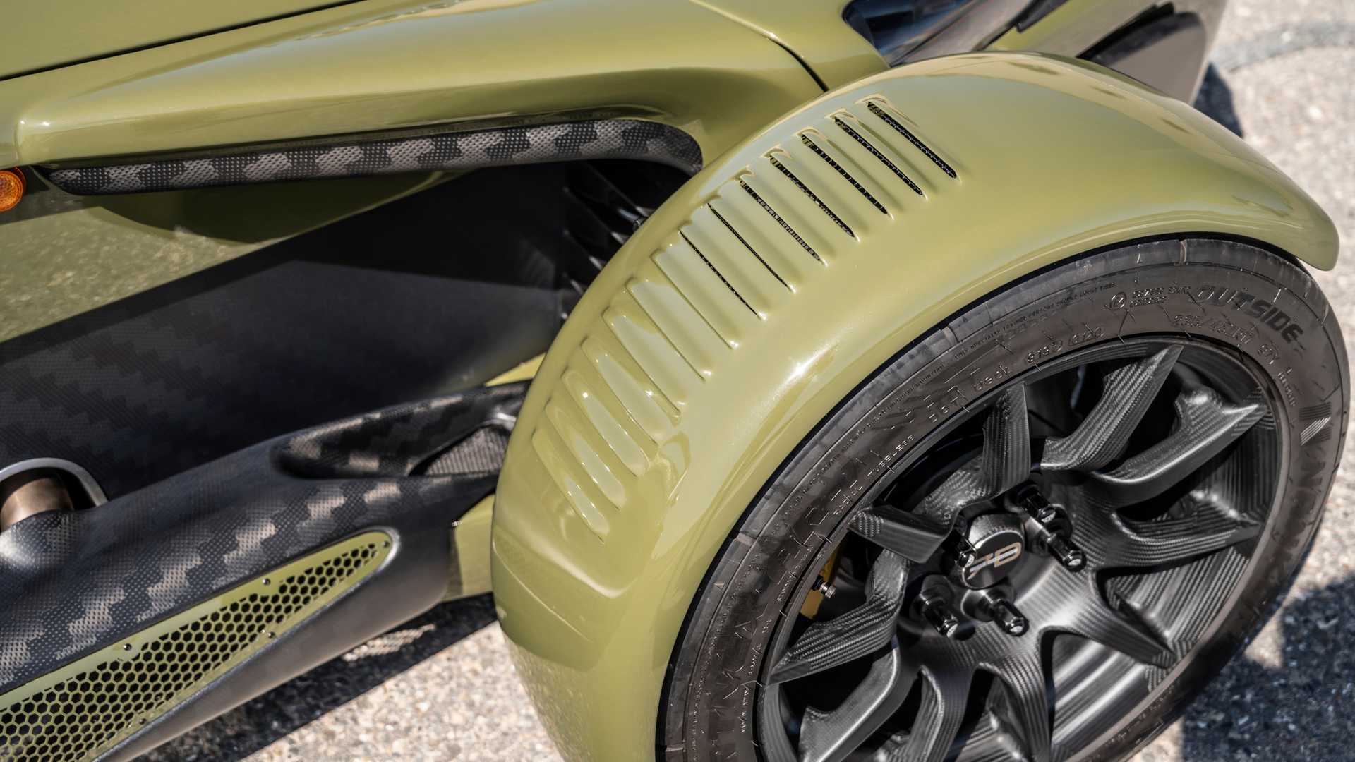 Donkervoort’s New D8 GTO-JD70 Lands With 420 HP, Limited To 70 Examples