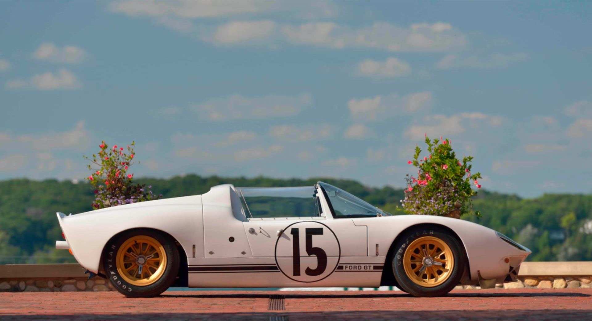 Only Ford GT Roadster To Compete At Le Mans Could Fetch $10 Million