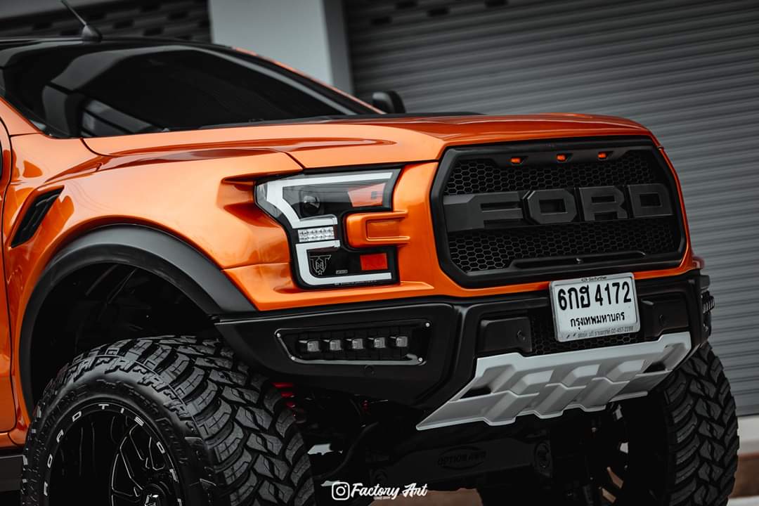 Thai Company Is Turning Ford Ranger Raptors Into F-150 Raptor Lookalikes