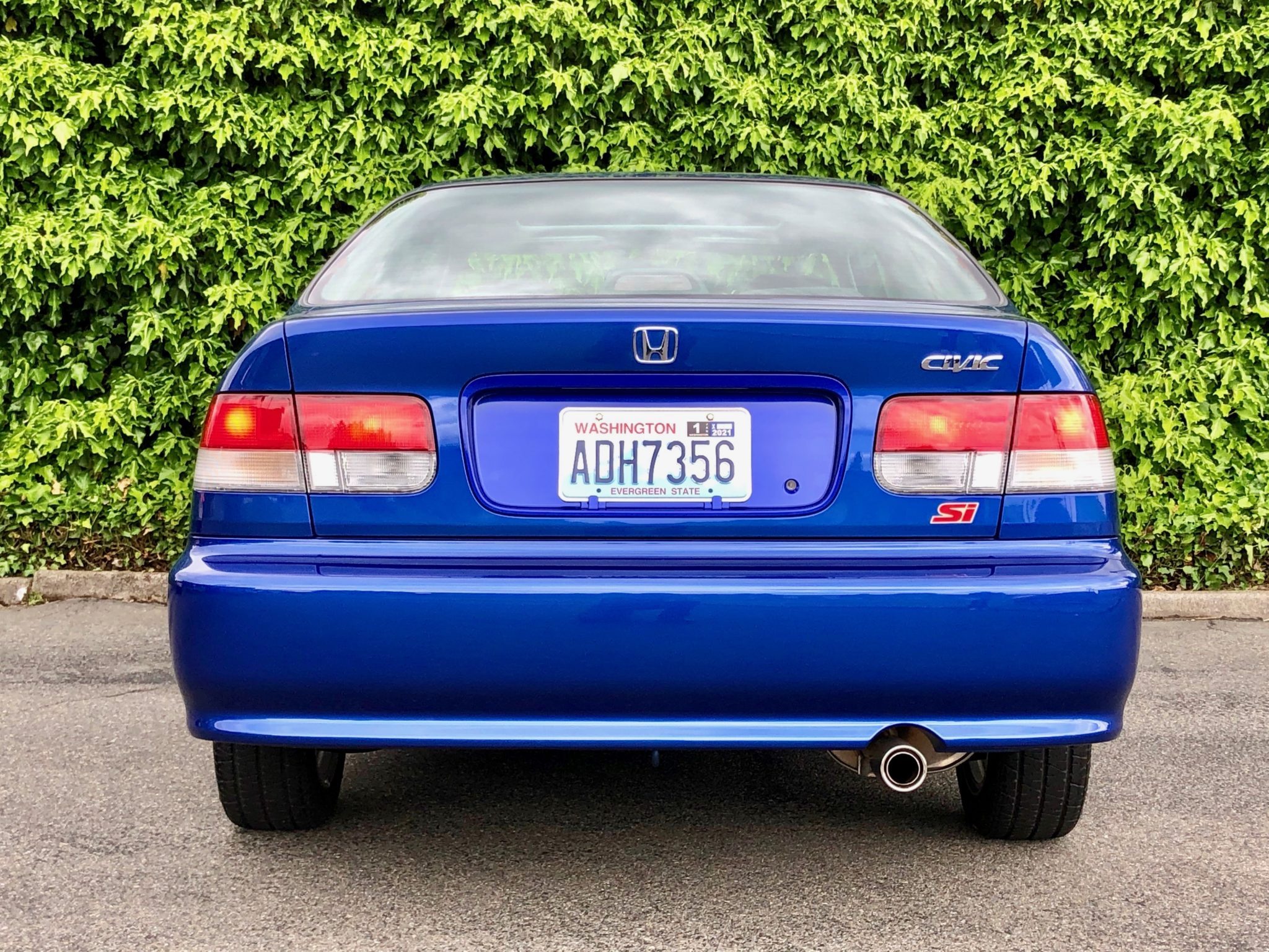 Pristine 2000 Honda Civic Si Sells For An Insane $50,000