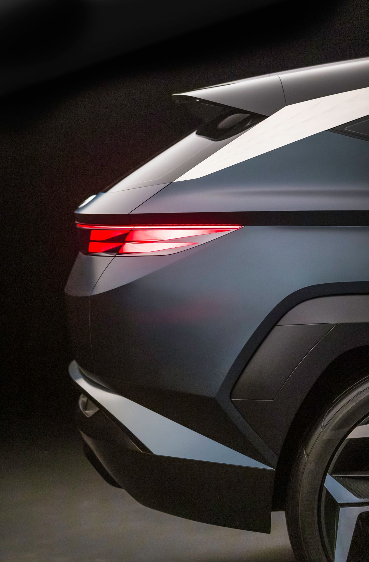 Hyundai Design Boss Presents Striking Vision T Concept In Walkaround Video