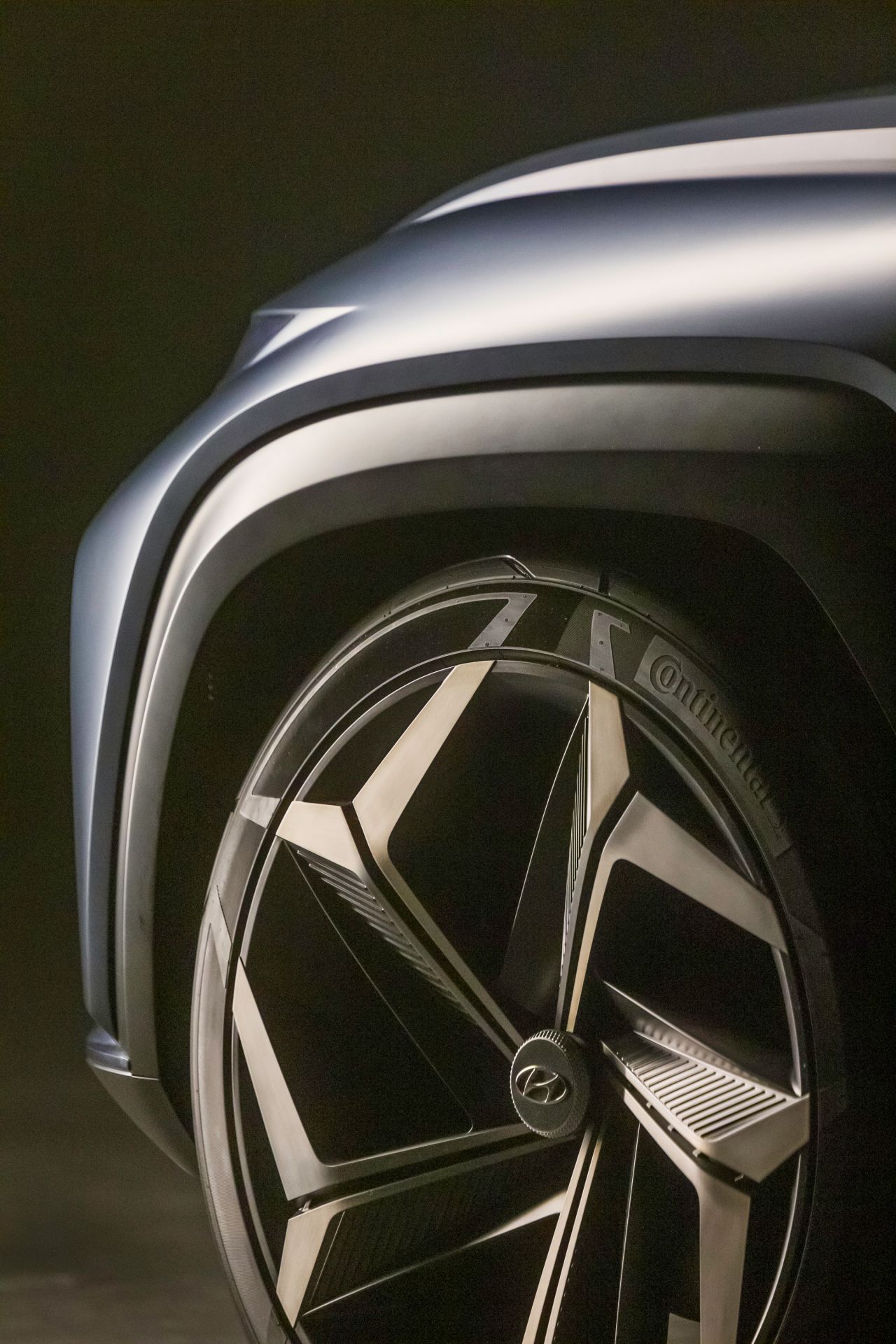 Hyundai Design Boss Presents Striking Vision T Concept In Walkaround Video