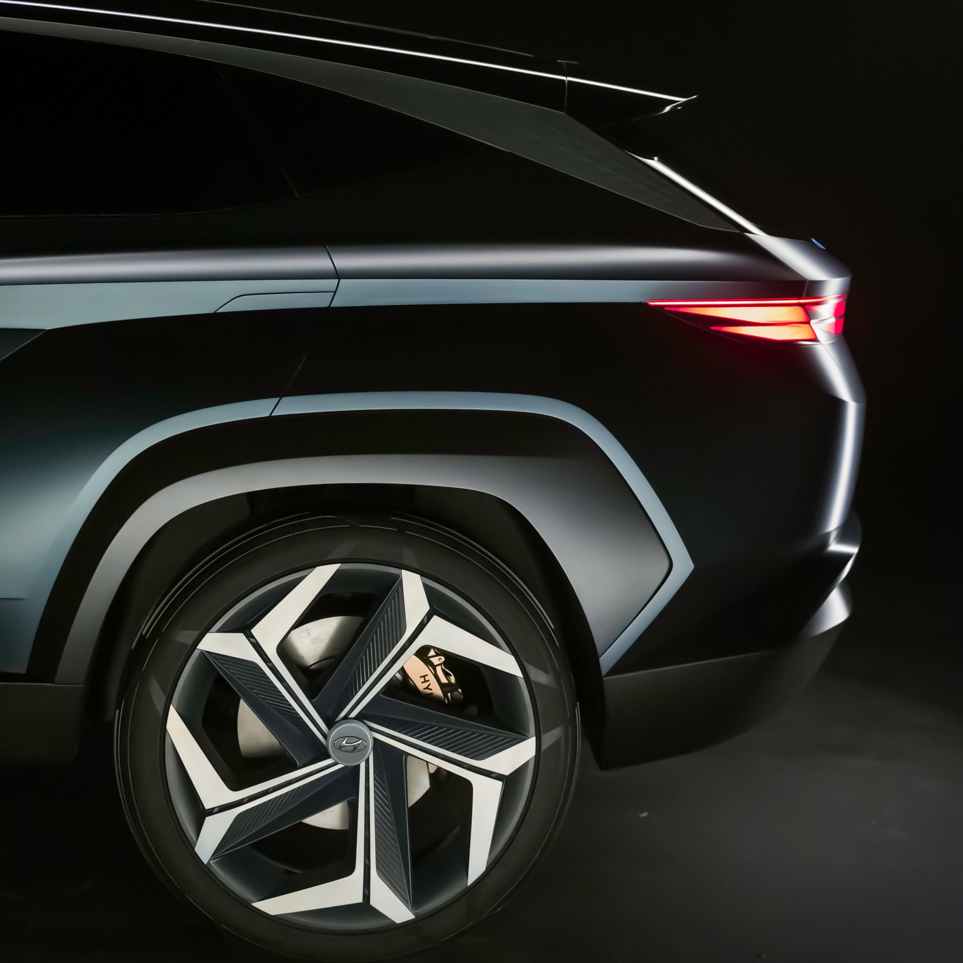 Hyundai Design Boss Presents Striking Vision T Concept In Walkaround Video