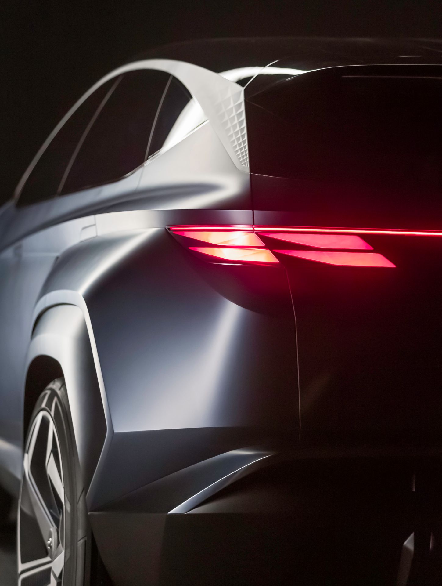 Hyundai Design Boss Presents Striking Vision T Concept In Walkaround Video