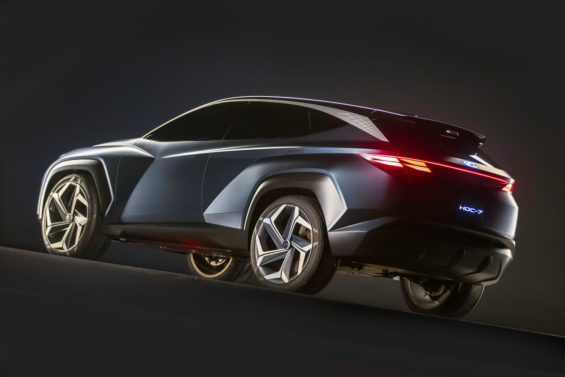 Hyundai Design Boss Presents Striking Vision T Concept In Walkaround Video