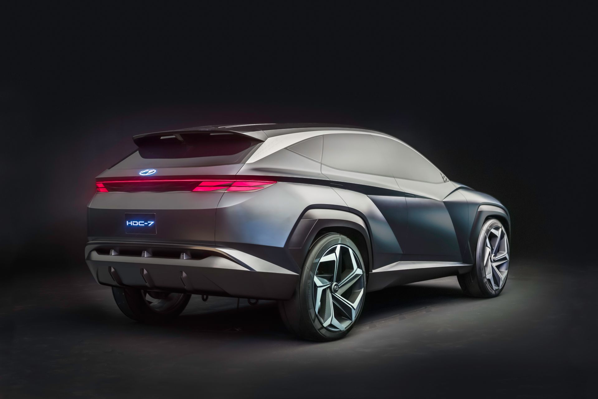 Hyundai Design Boss Presents Striking Vision T Concept In Walkaround Video