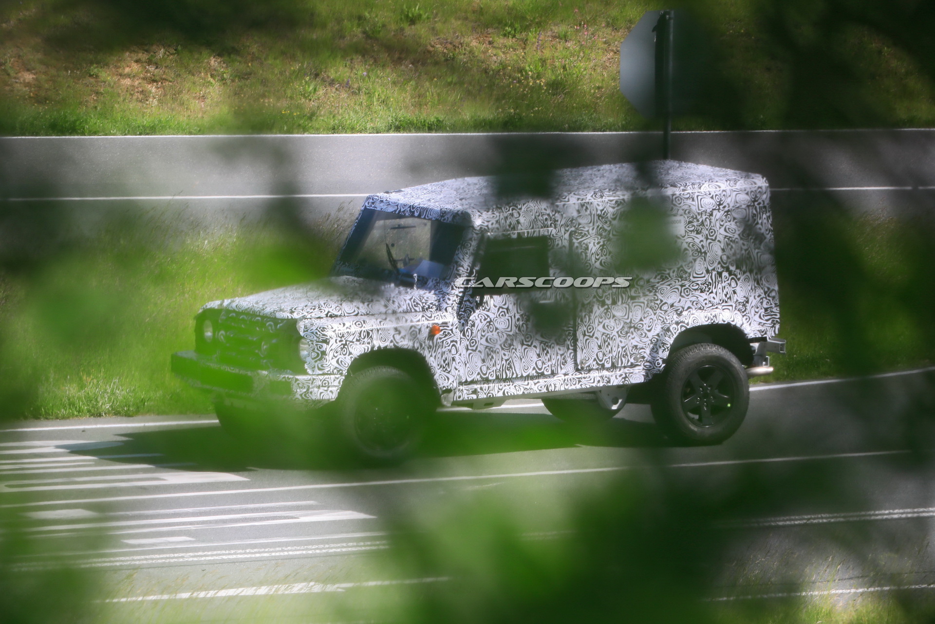 Defender-Inspired INEOS Grenadier Off-Roader Makes Its Spy Debut