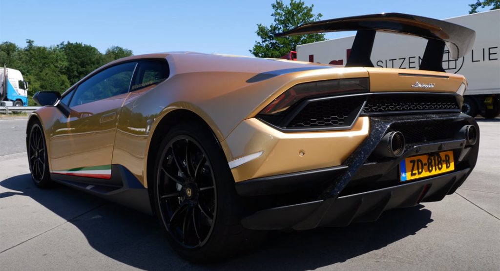  Lamborghini Huracan Performante Sounds Mental, Hits 205 MPH (330 km/h)