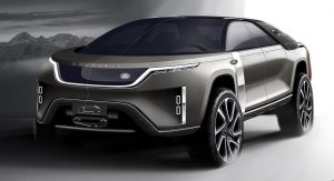 Land Rover Colossus Design Study Is The Perfect Mix Of An SUV And A ...