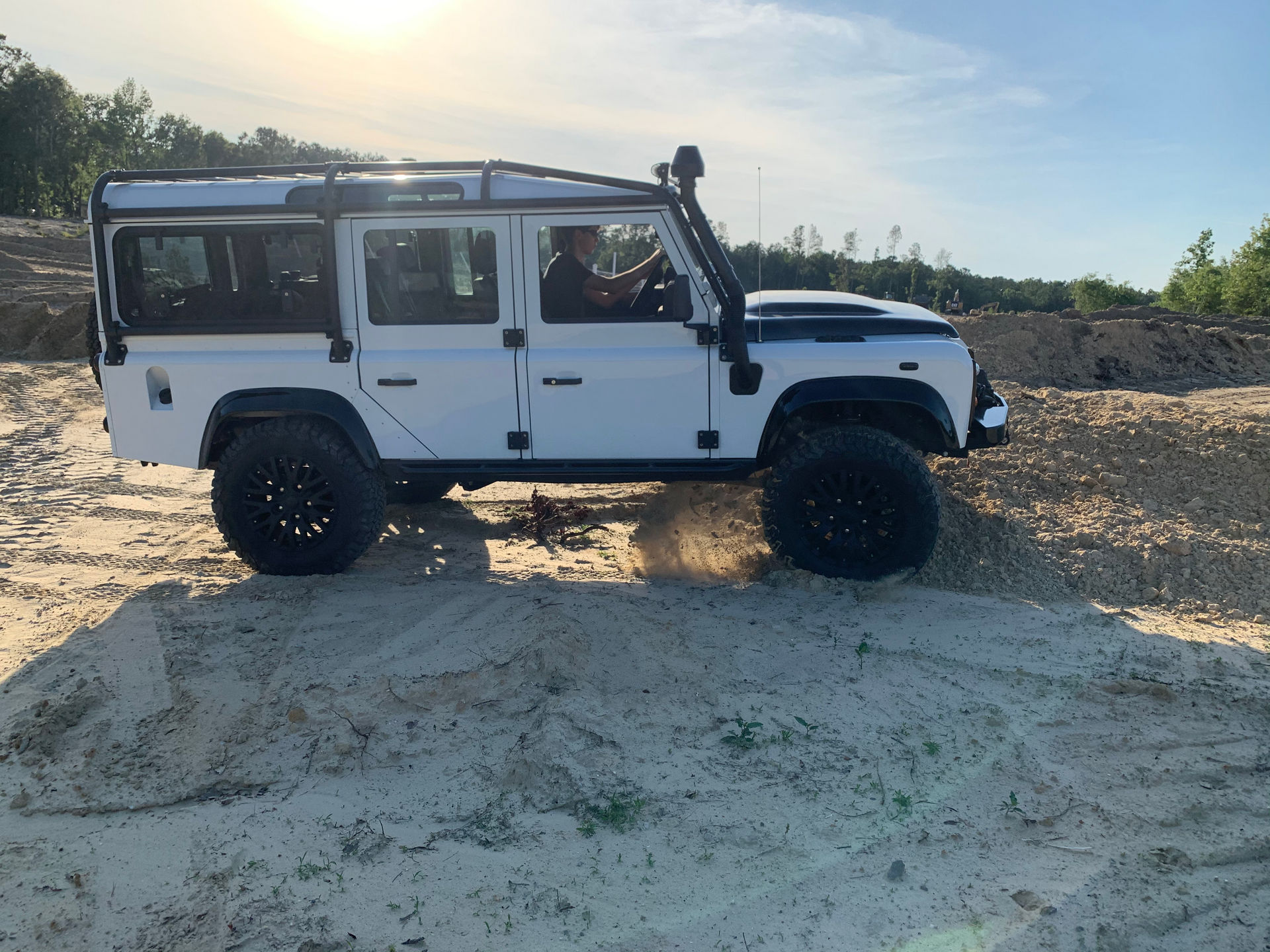 Osprey’s Classic Land Rover Defender Restomod Costs Nearly As Much As Four New Defender 110s