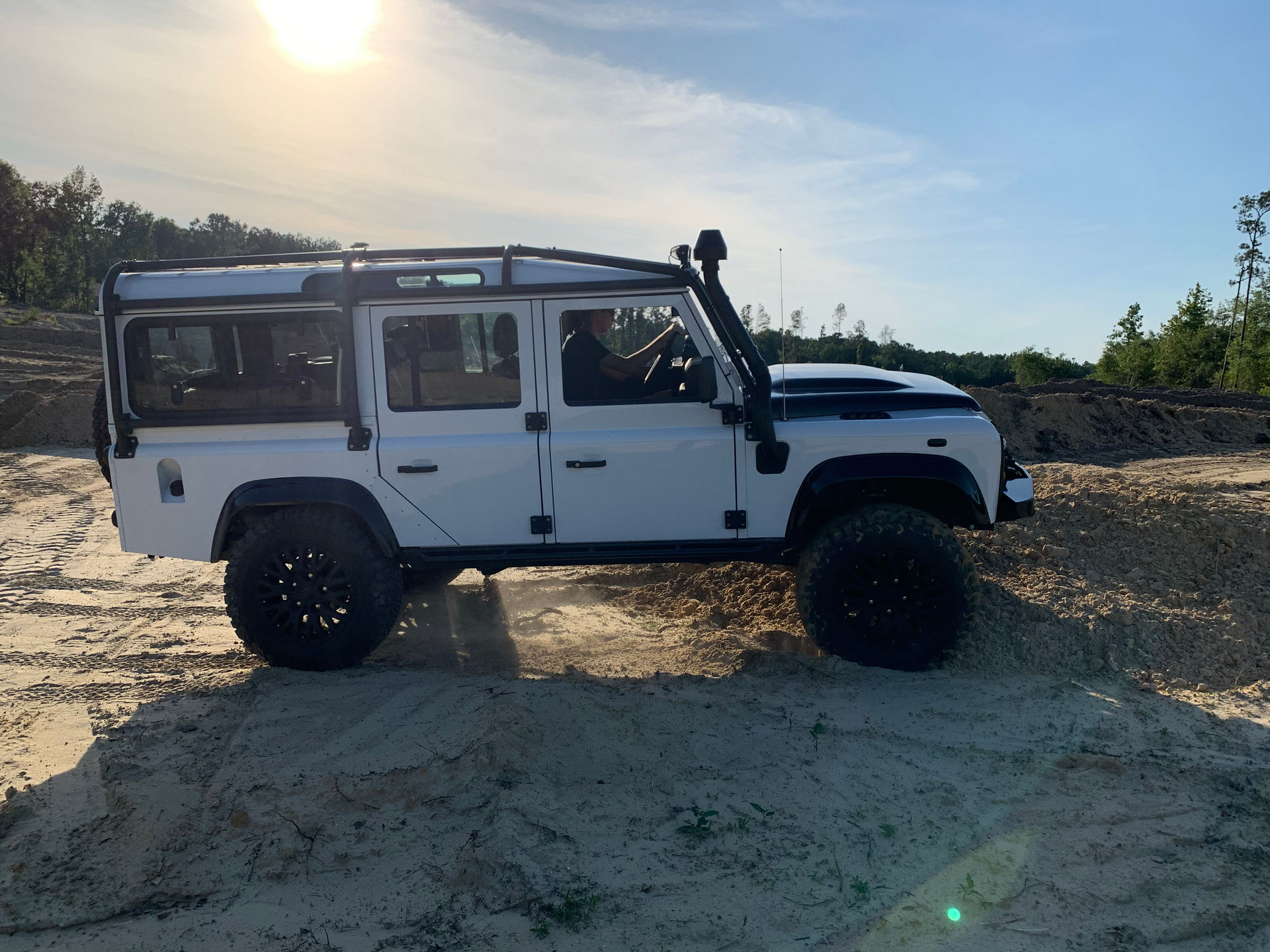 Osprey’s Classic Land Rover Defender Restomod Costs Nearly As Much As Four New Defender 110s