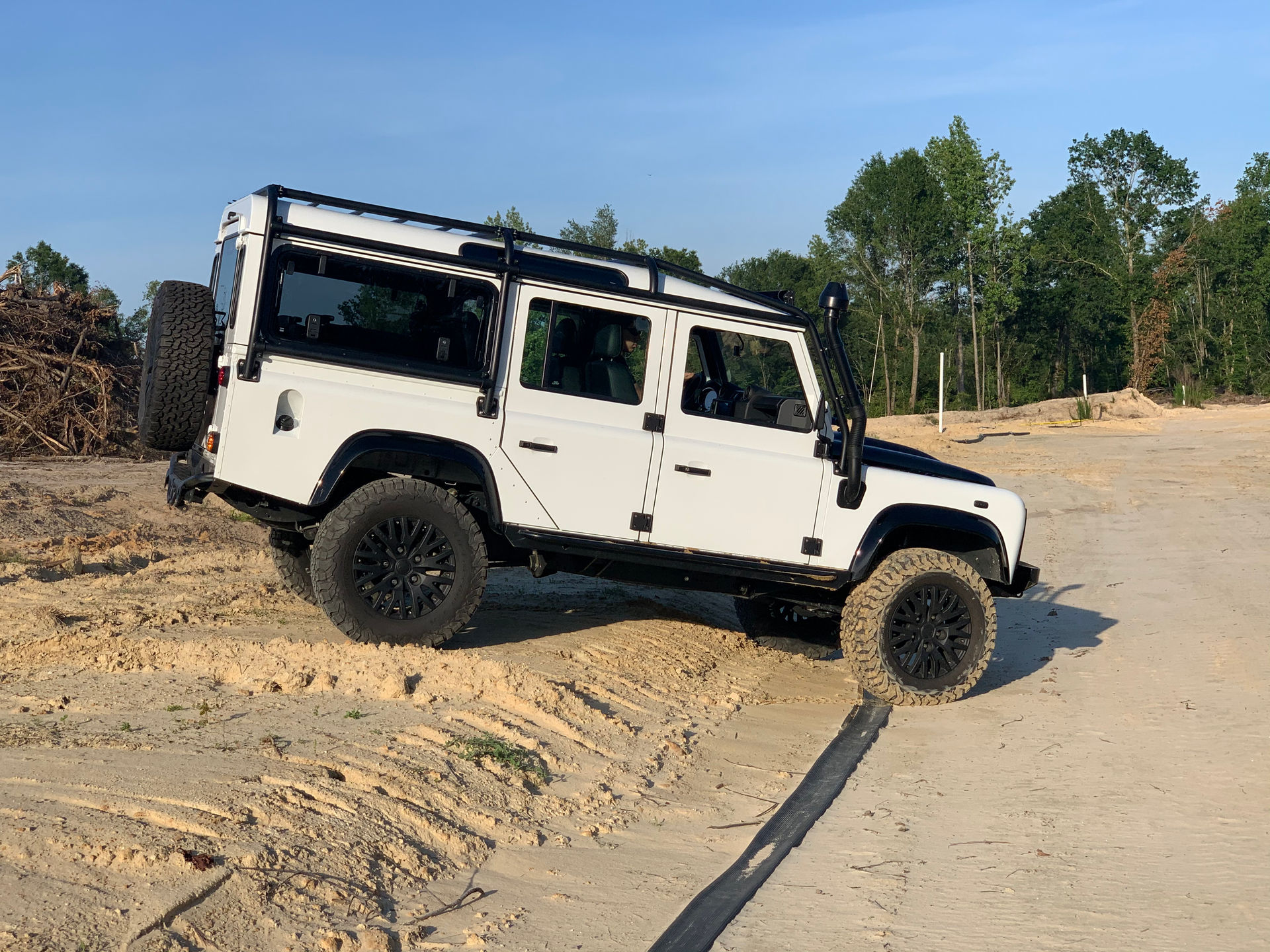 Osprey’s Classic Land Rover Defender Restomod Costs Nearly As Much As Four New Defender 110s