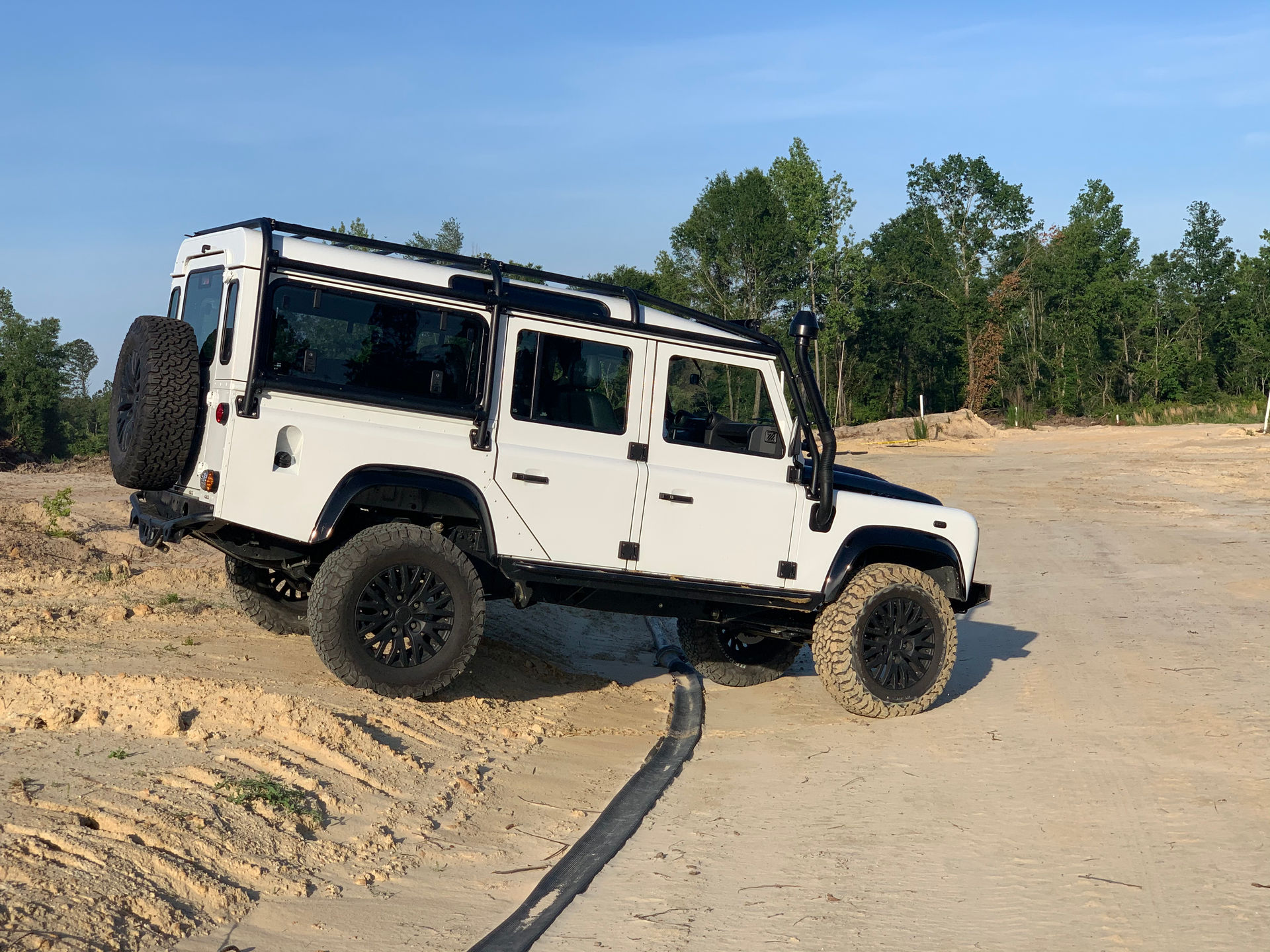 Osprey’s Classic Land Rover Defender Restomod Costs Nearly As Much As Four New Defender 110s