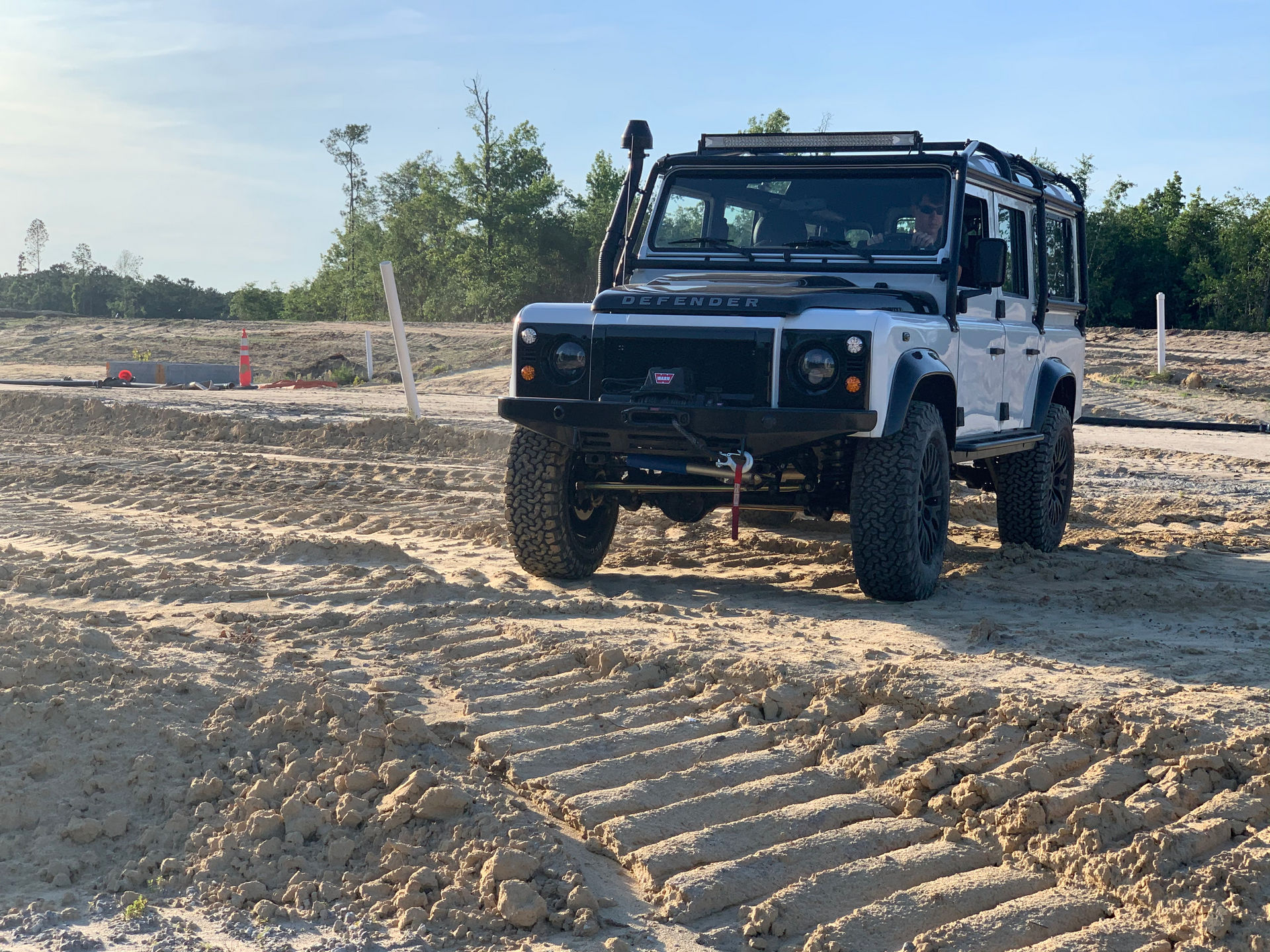 Osprey’s Classic Land Rover Defender Restomod Costs Nearly As Much As Four New Defender 110s