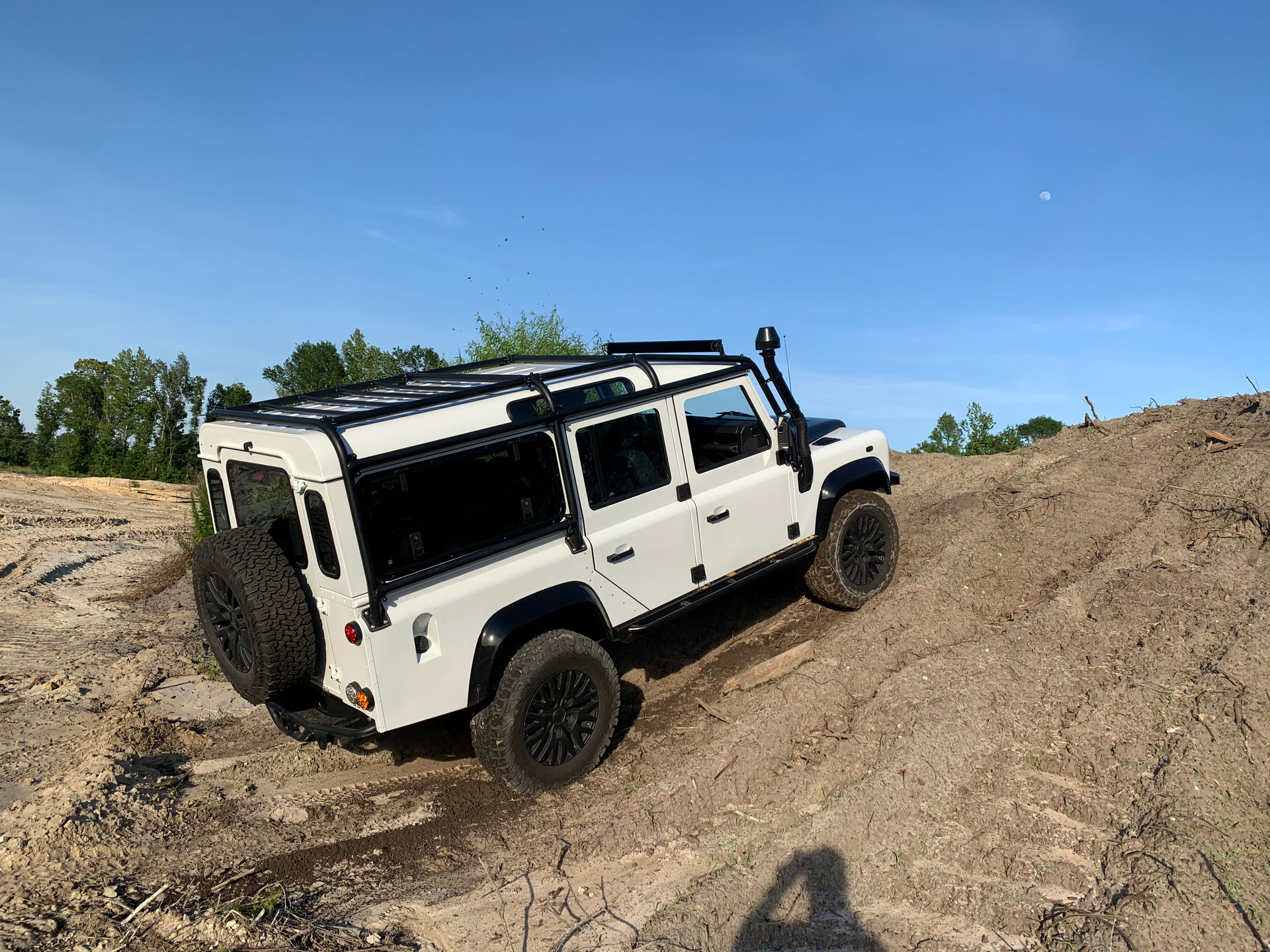 Osprey’s Classic Land Rover Defender Restomod Costs Nearly As Much As Four New Defender 110s