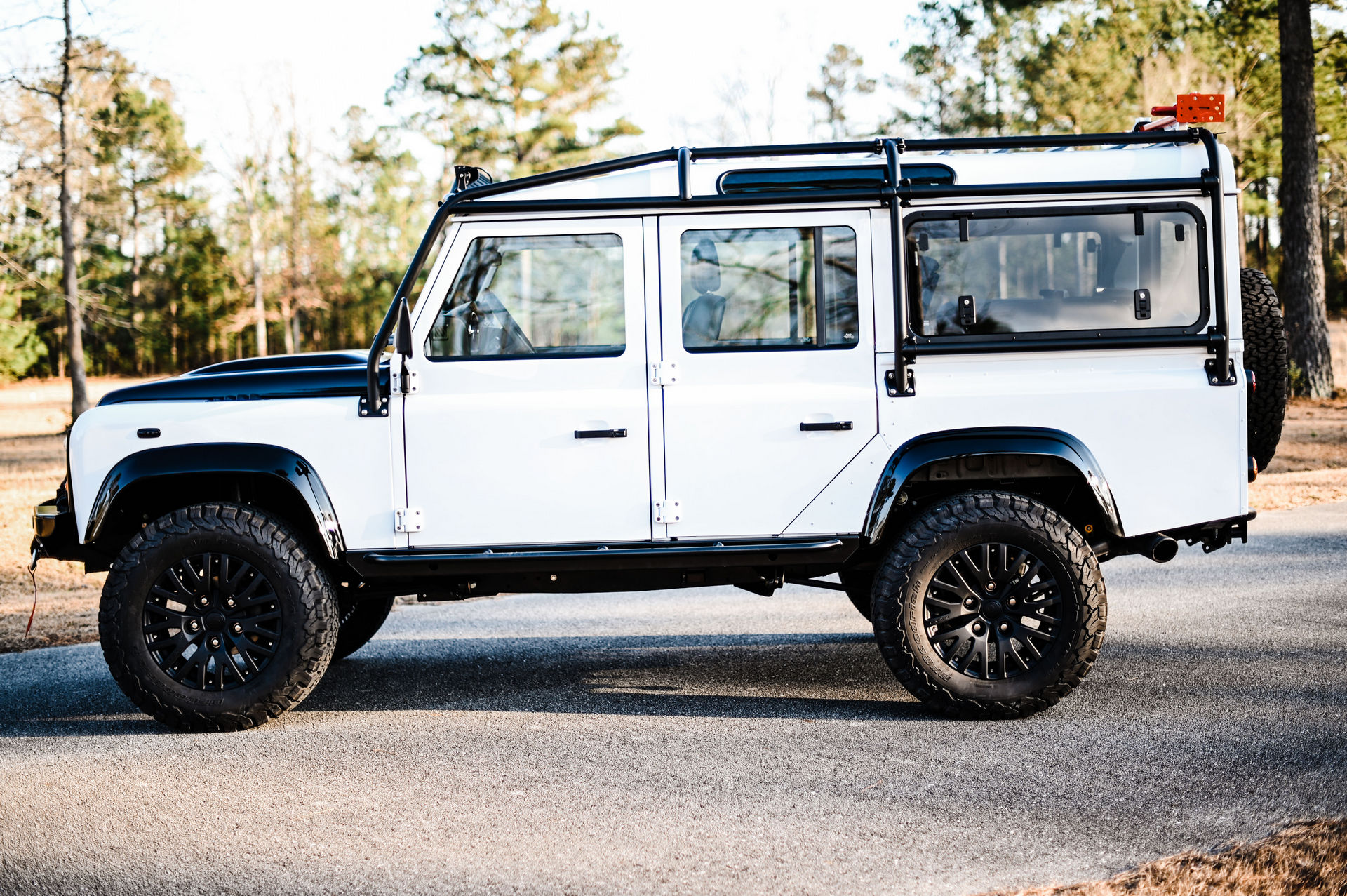 Osprey’s Classic Land Rover Defender Restomod Costs Nearly As Much As Four New Defender 110s