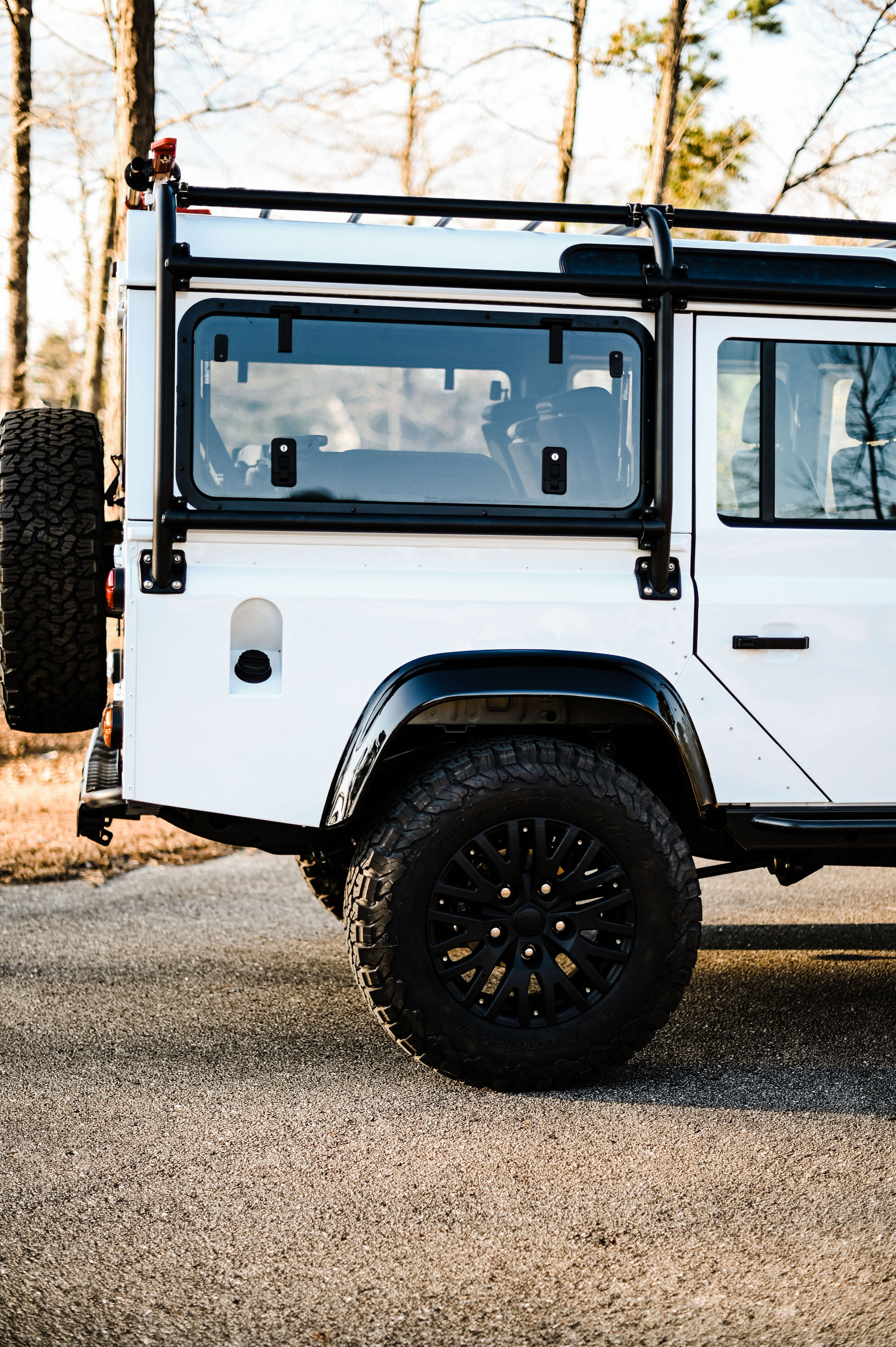 Osprey’s Classic Land Rover Defender Restomod Costs Nearly As Much As Four New Defender 110s