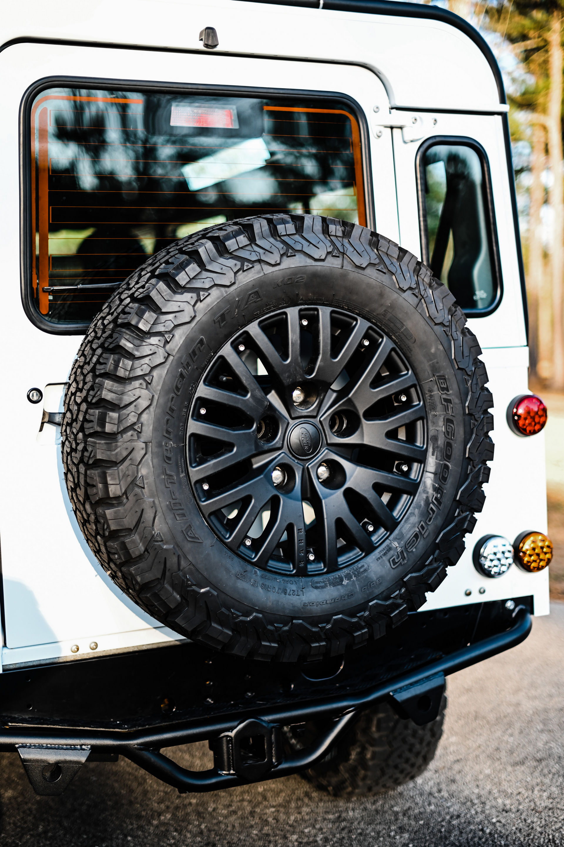 Osprey’s Classic Land Rover Defender Restomod Costs Nearly As Much As Four New Defender 110s