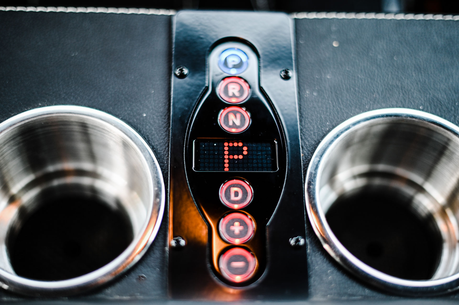 Osprey’s Classic Land Rover Defender Restomod Costs Nearly As Much As Four New Defender 110s