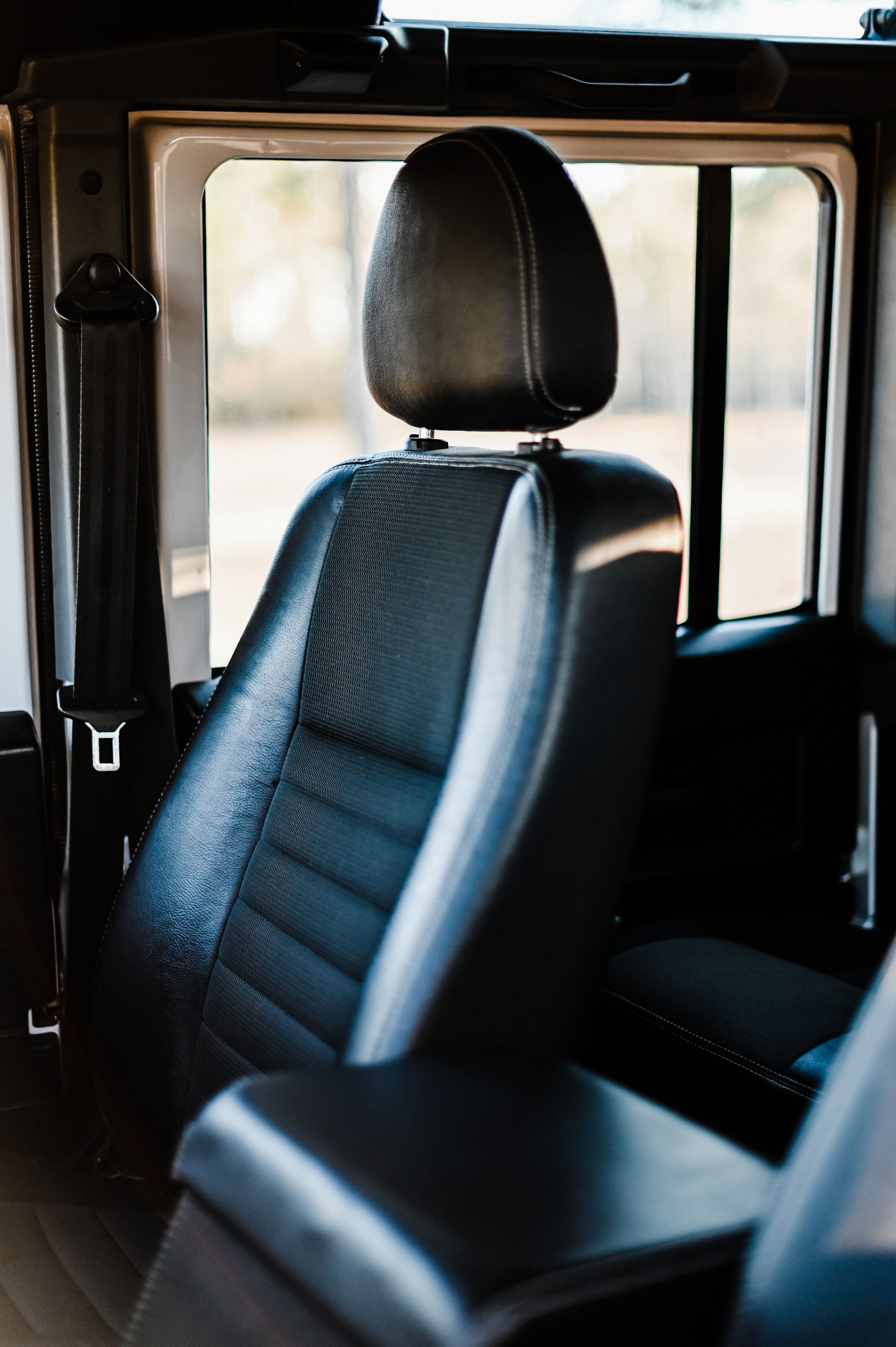 Osprey’s Classic Land Rover Defender Restomod Costs Nearly As Much As Four New Defender 110s