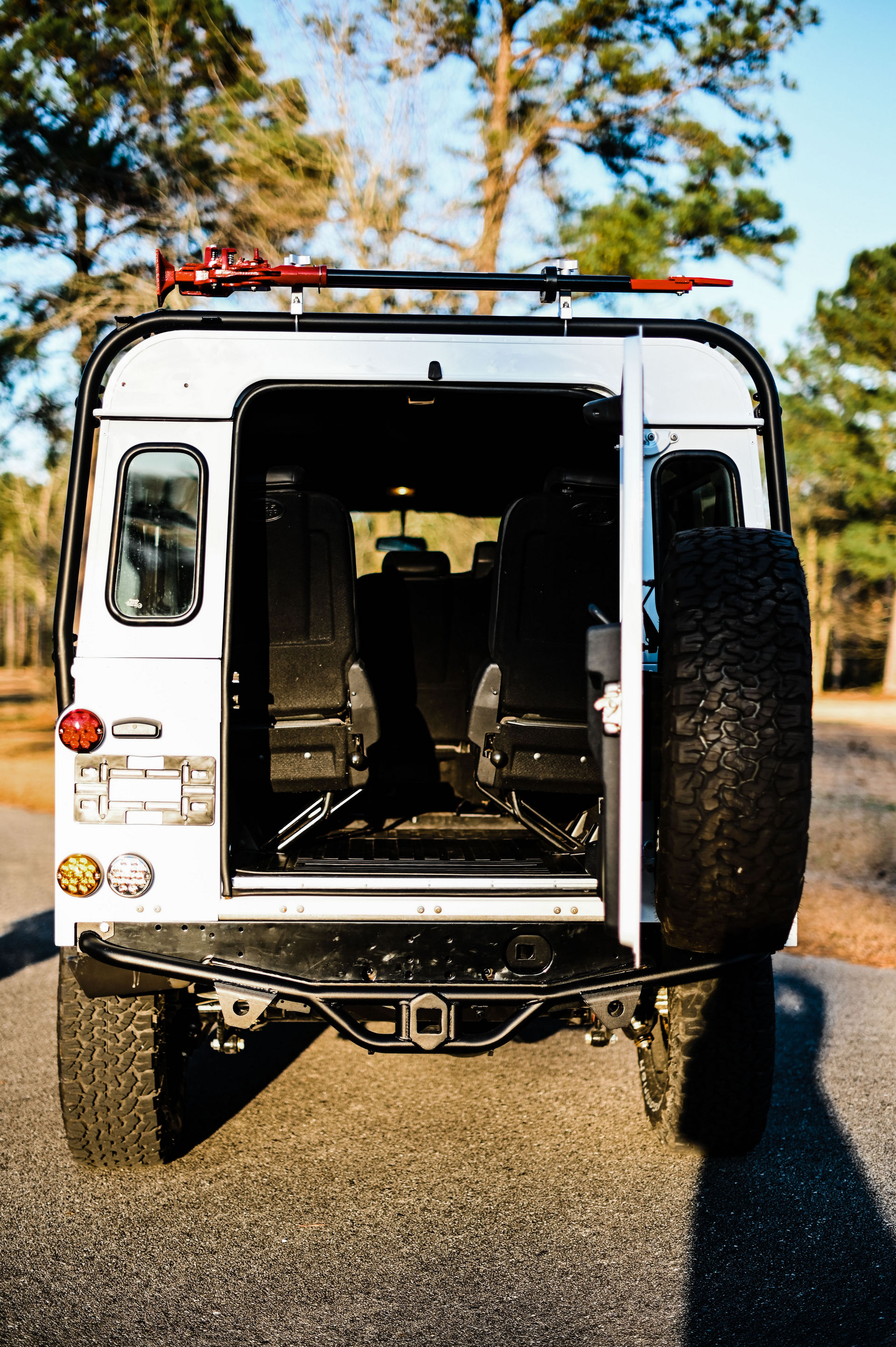 Osprey’s Classic Land Rover Defender Restomod Costs Nearly As Much As Four New Defender 110s