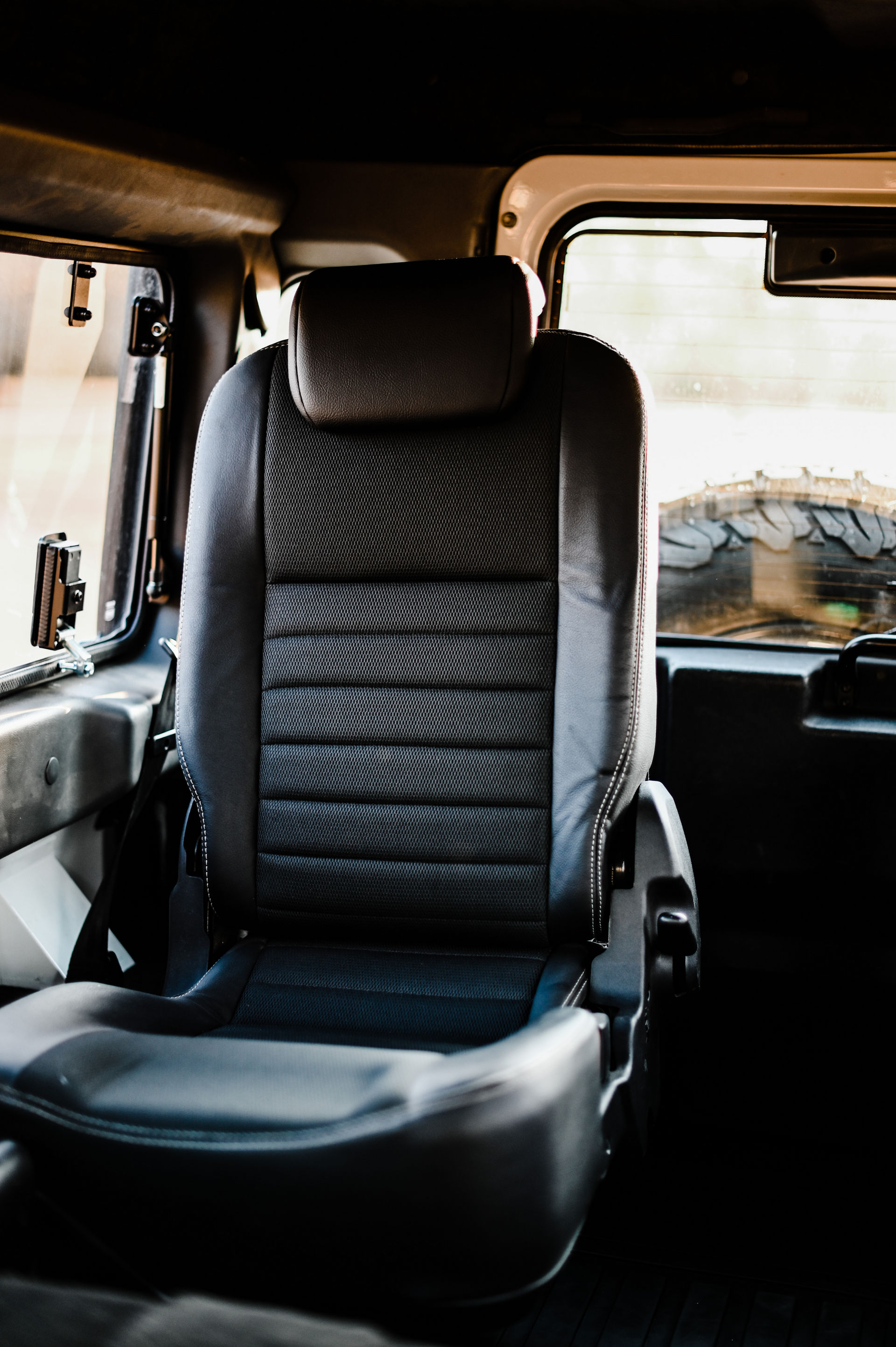 Osprey’s Classic Land Rover Defender Restomod Costs Nearly As Much As Four New Defender 110s