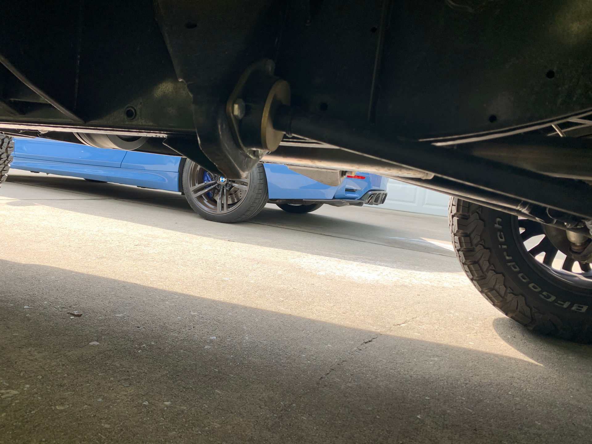 Osprey’s Classic Land Rover Defender Restomod Costs Nearly As Much As Four New Defender 110s